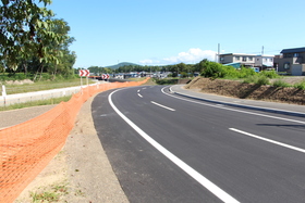 市道東1線道路改良舗装工事・下吉野橋架換工事等完成