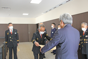 砂川消防団　佐藤法広本部長